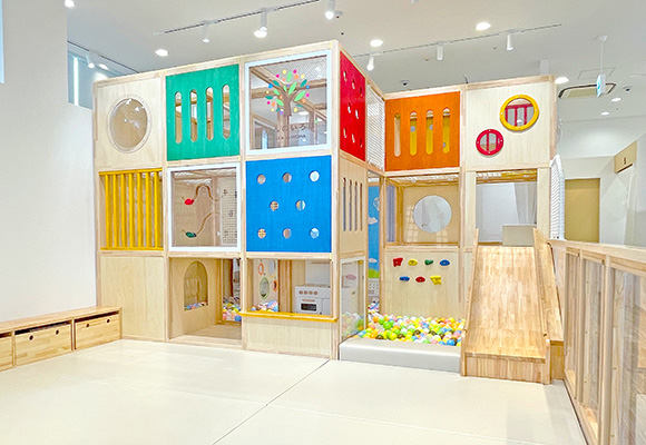 イオンモール幕張新都心店キッズスペース②(アスレチック)