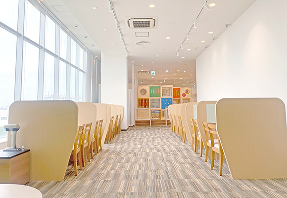 イオンモール幕張新都心店店内